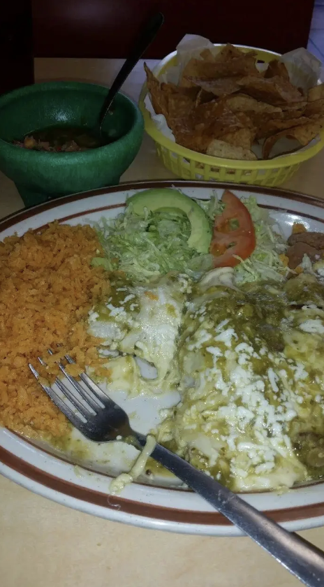 Restaurant Review - Girl tries La-Rancherita after 10 years